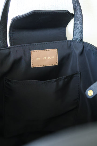 QUIET TOTE 　by the mellow　＜BLACK＞